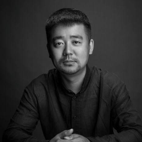 Huang Hong Tao 黄红涛 - Artist Photo